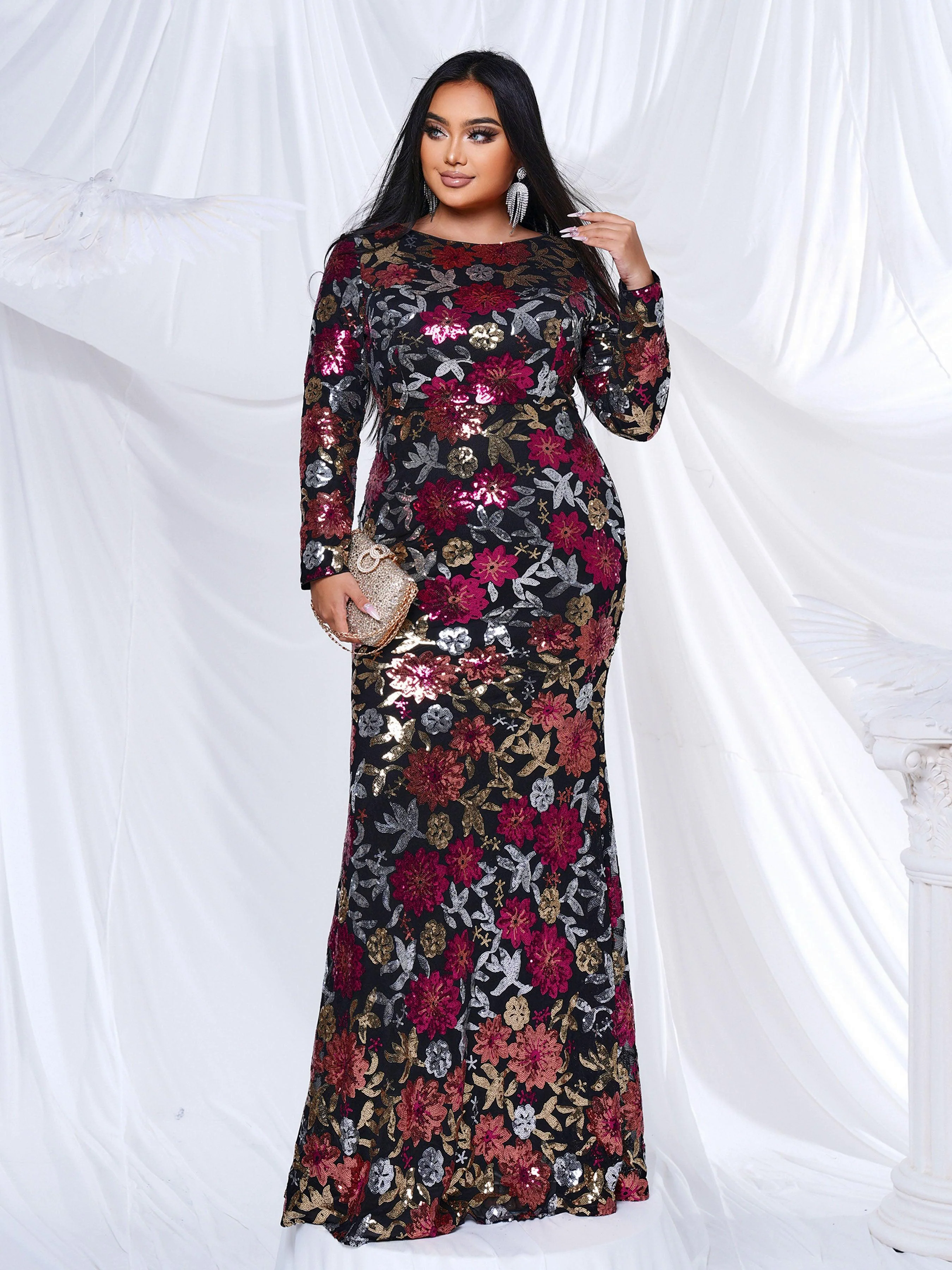 Crew Neck Floral Sequin Dress RJ10987 Crew Neck Floral Sequin Dress RJ10987