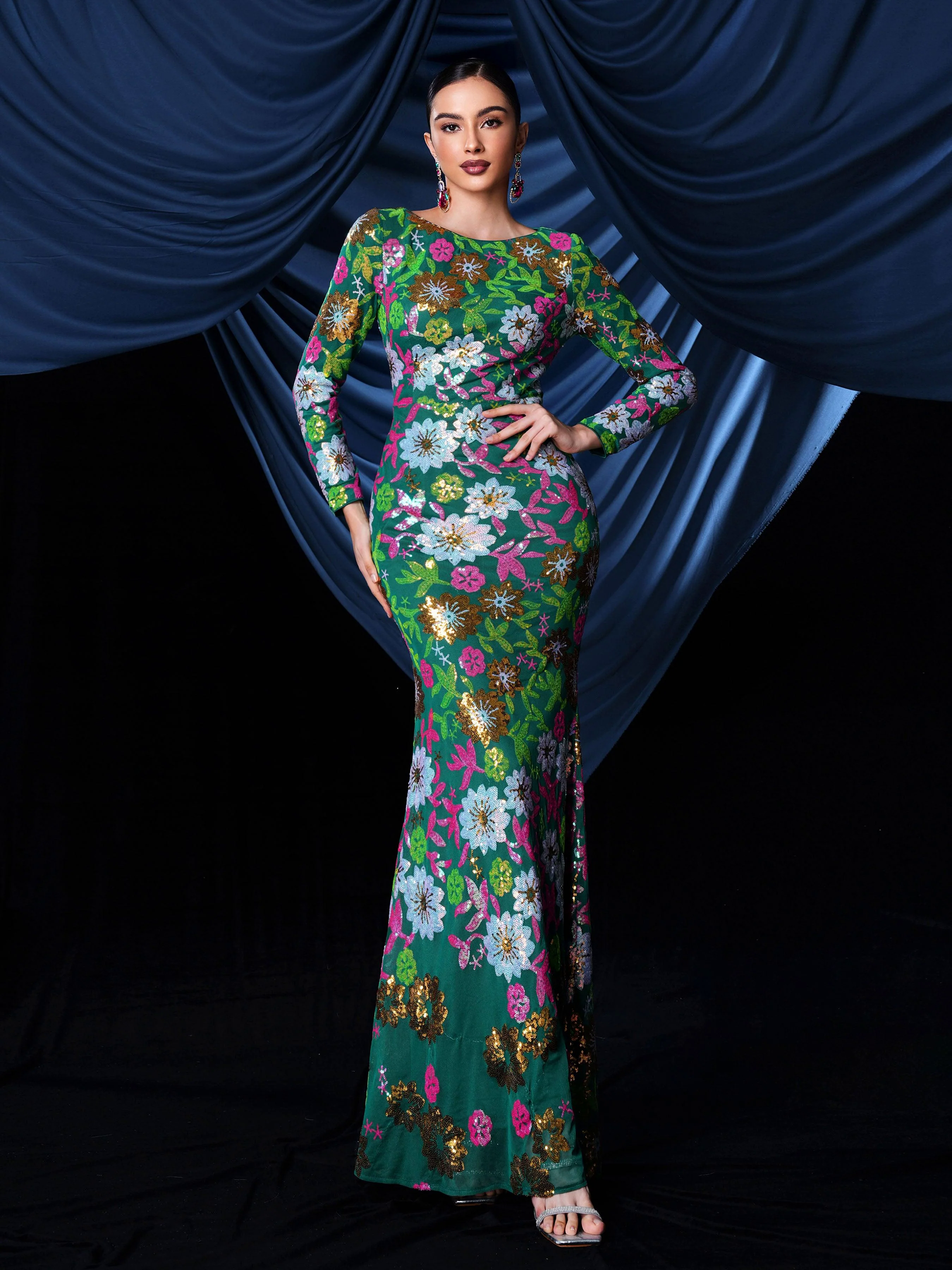 Crew Neck Floral Sequin Dress RJ10987 Crew Neck Floral Sequin Dress RJ10987